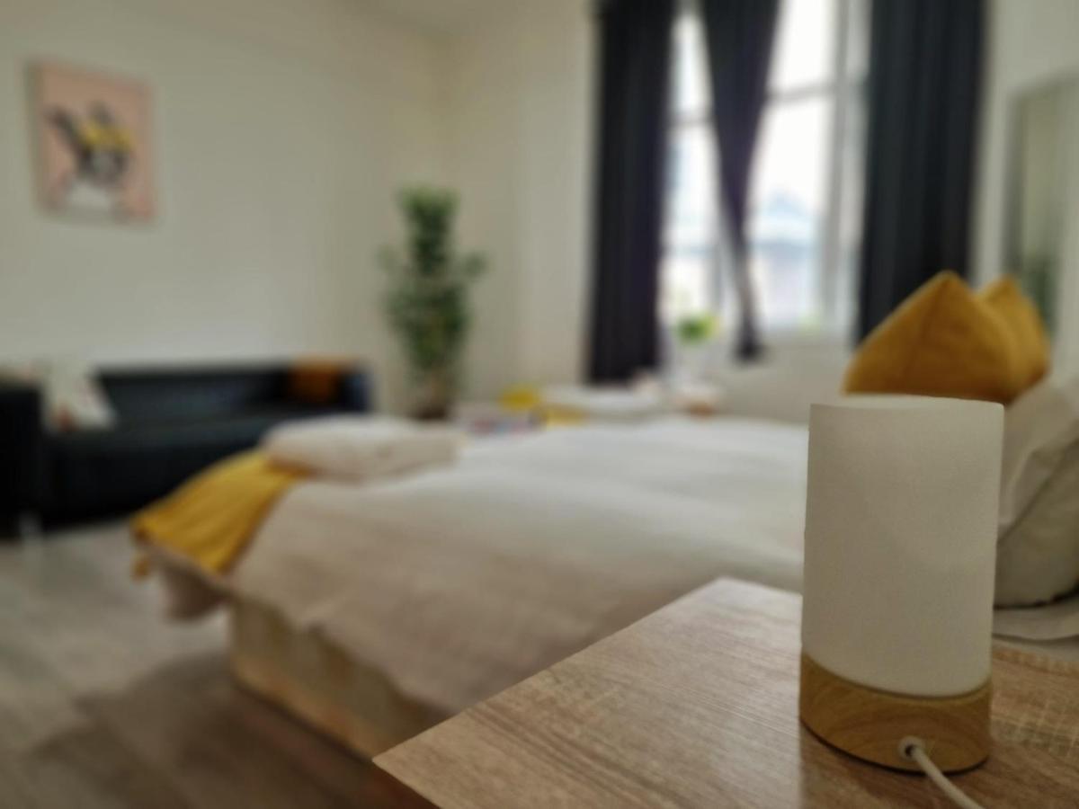 Spacious 4 Bedrooms Apartment For 10 Near Marble Arch ลอนดอน ภายนอก รูปภาพ