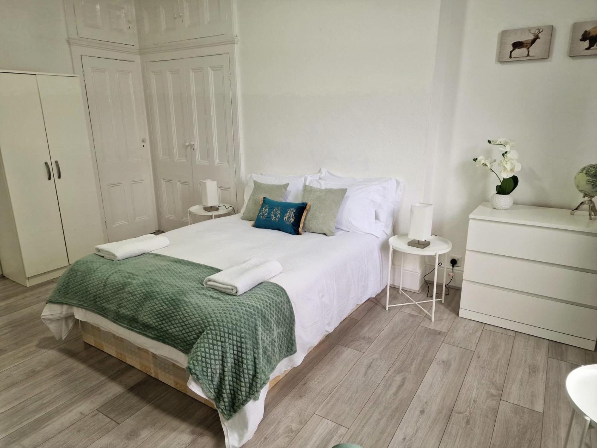 Spacious 4 Bedrooms Apartment For 10 Near Marble Arch ลอนดอน ภายนอก รูปภาพ